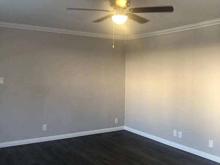 Redondo Palms — Photo 10