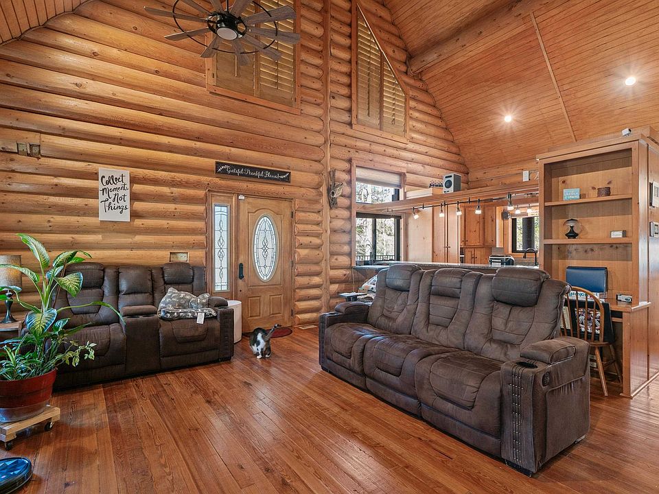 13th image of this home