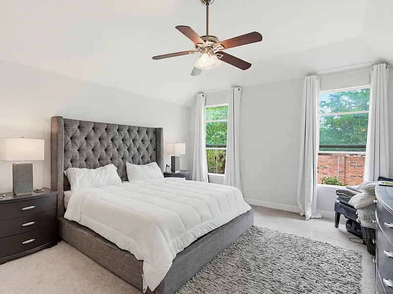 2504 Maple Stream Dr — Photo 10