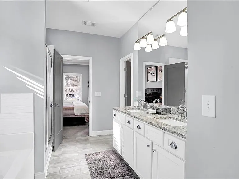1395 Marion St SE — Photo 20