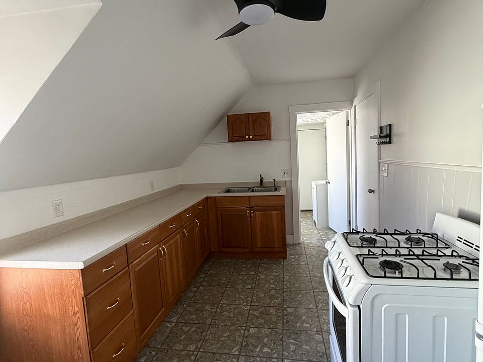 1st image of 35 Wilbur St Floor 2