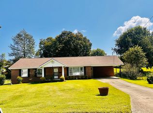 3 Fairfield Ct, Johnson City, TN 37604