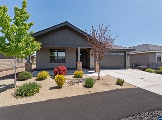 2622 NW Redwood Cir, Redmond, OR 97756