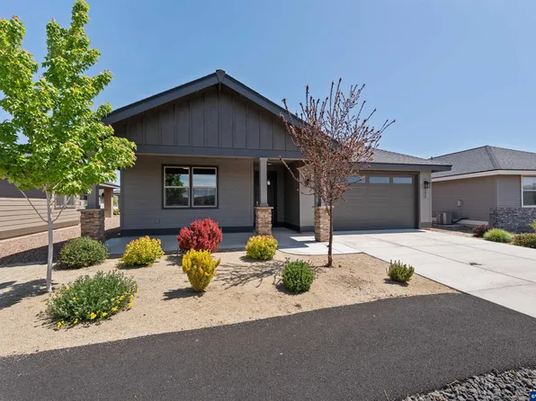 2622 NW Redwood Cir, Redmond, OR 97756