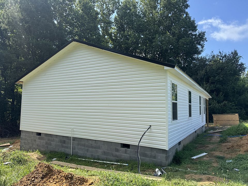 2nd image of 190 Croft Cir