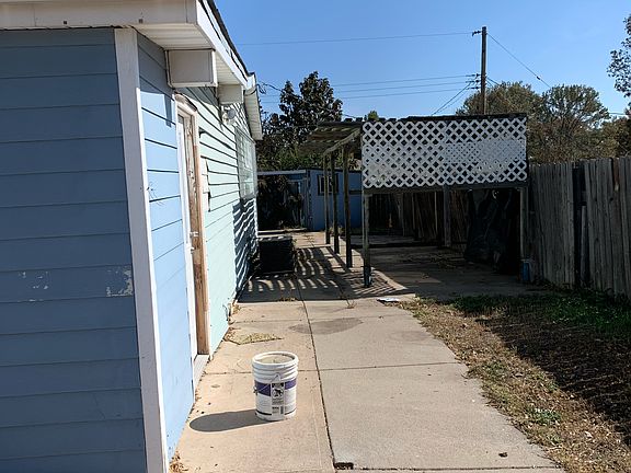 3rd image of 2650 23rd Ave