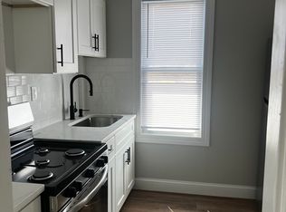2039 Pleasant St #3, Fall River, MA 02723