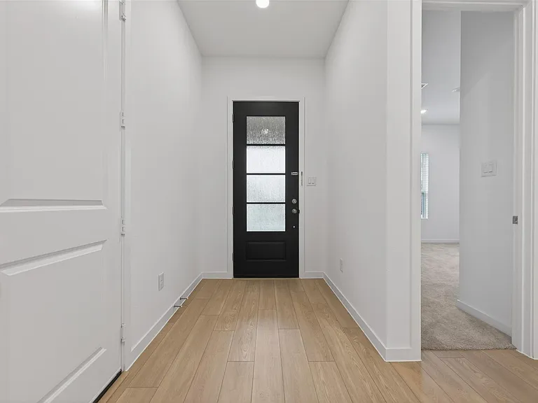 16315 Mesquite Field Dr — Photo 2