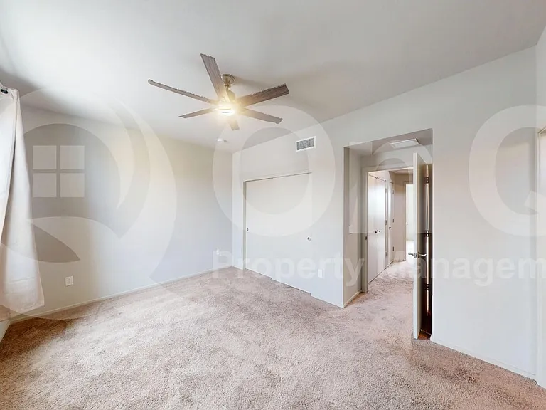 848 E Park Modern Dr — Photo 12