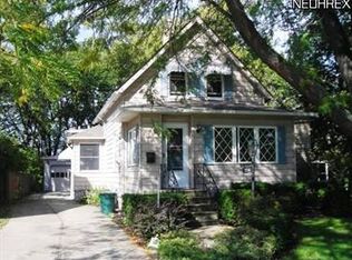 2710 Northview Rd, Rocky River, OH 44116