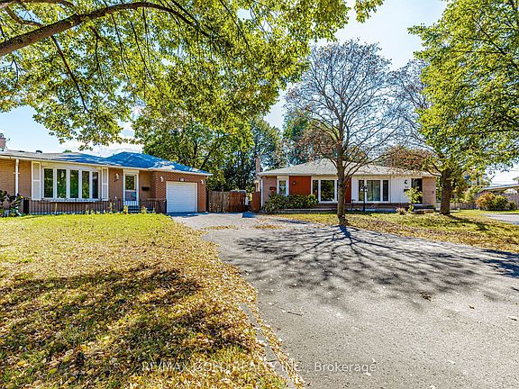 3rd image of 23 Brookdale Cres