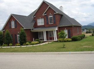 720 Deep Woods Ln, Seymour, TN 37865