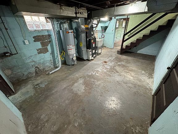 5th image of 462 28th St