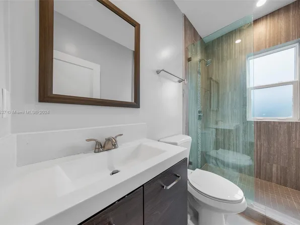 1020 SW 23rd Ave #4, Miami, FL 33135