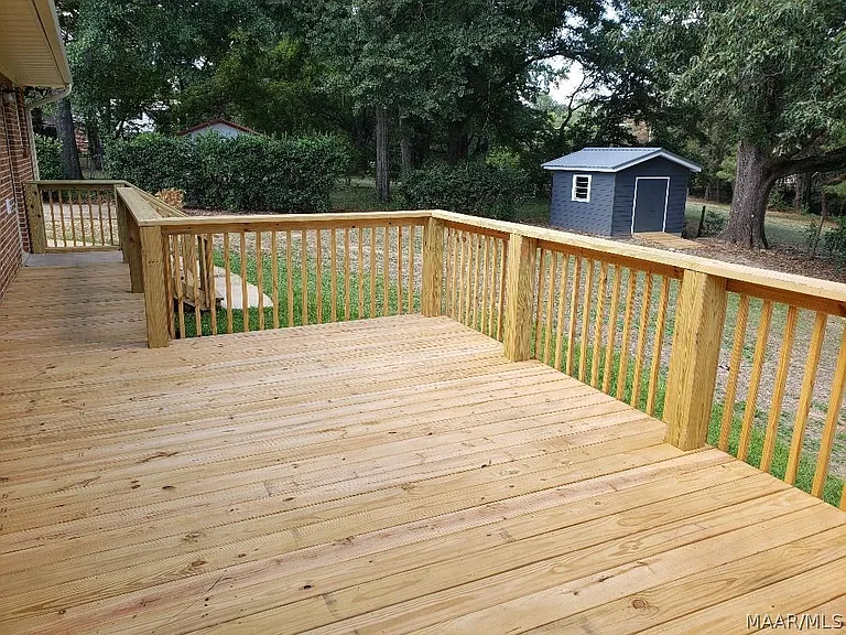 1203 Oates Rd — Photo 26