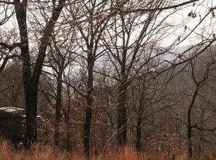 Hillcrest Rd, Eureka Springs, AR 72631