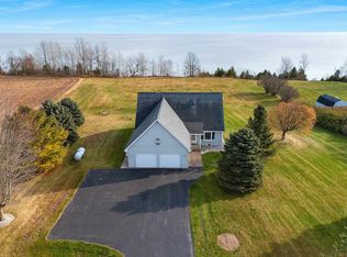 N1356 Lakeshore Rd, Kewaunee, WI 54216