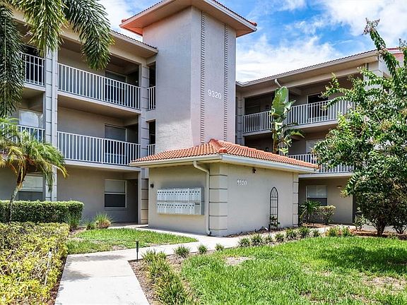 3rd image of 9320 Clubside Cir Unit 2108