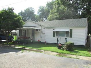 316 Bellvue St, Steele, MO 63877