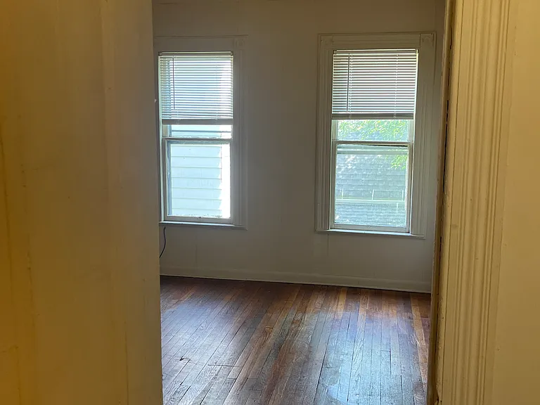 4 Truesdell St #2R — Photo 7