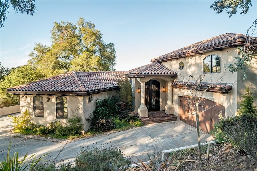 1st image of 16144 Cypress Way