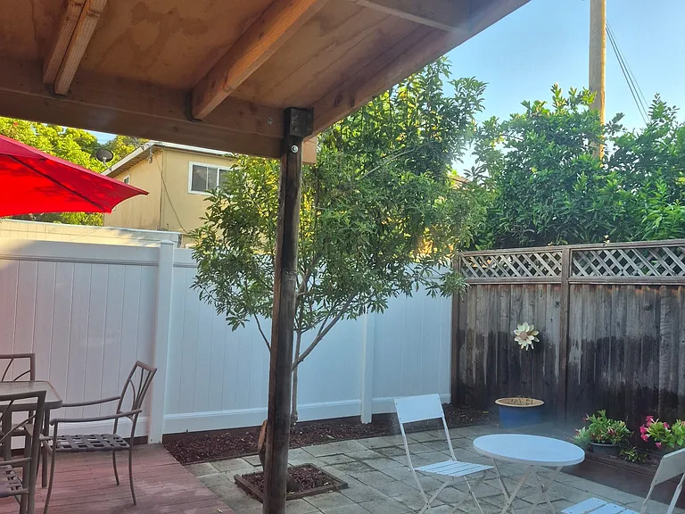 1512 Willard Garden Ct — Photo 16