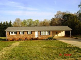 3013 S State Highway 127, Hickory, NC 28602