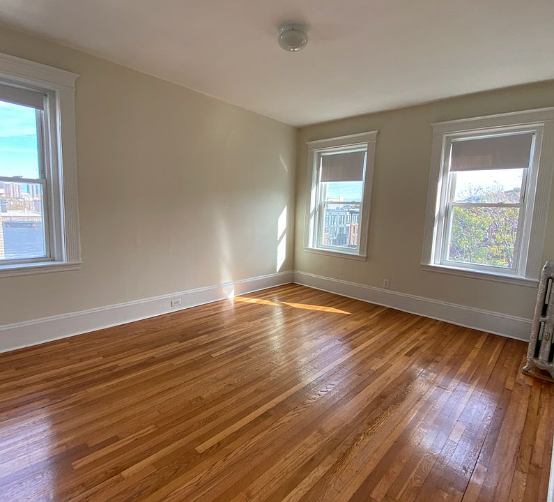 1st image of 1336 Commonwealth Ave #31