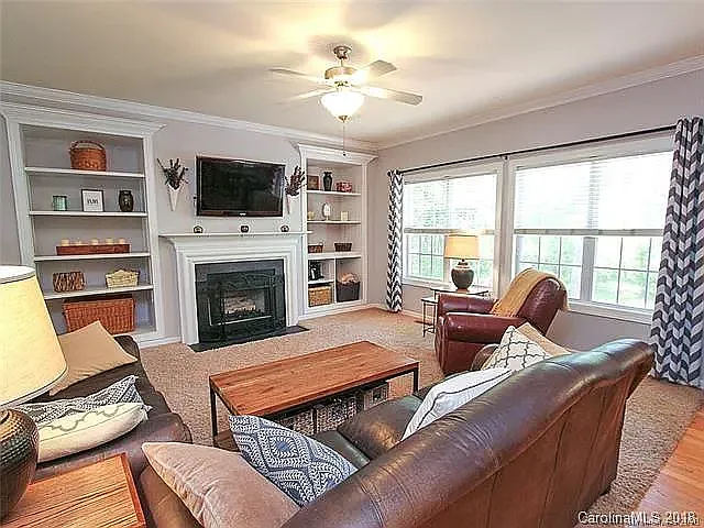 14544 Maclauren Ln — Photo 6