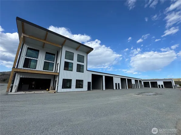 73 E Shop Avenue #C6, Chelan, WA 98816