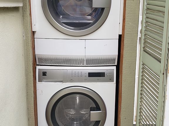 washer & dryer