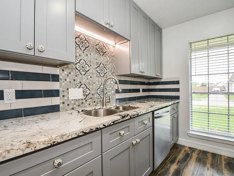 13910 Bonnercrest Dr — Photo 8