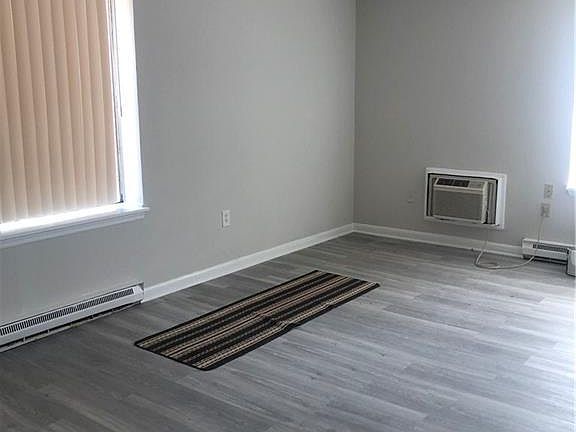 4th image of 356 Franklin Ave APT A6