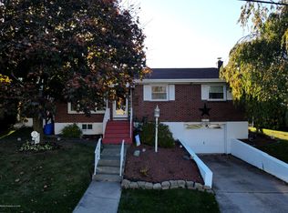 966 Seybert St, Hazleton, PA 18201