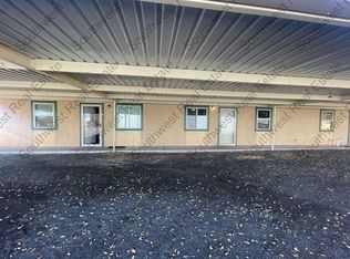 613 N Avenue Q #B, Portales, NM 88130
