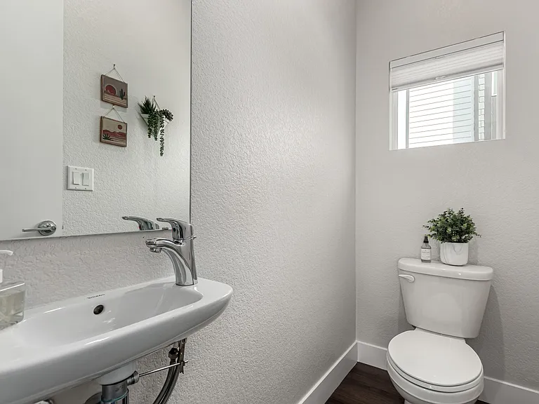 5523 W 10th Ave — Photo 10