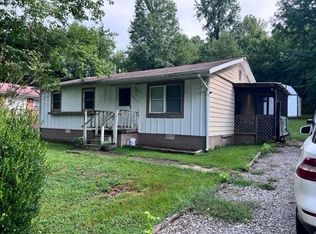 406 N Railroad St, Earlington, KY 42410