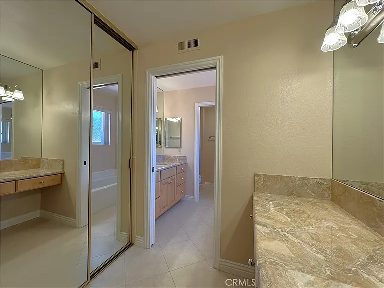 26543 Academy Dr — Photo 35