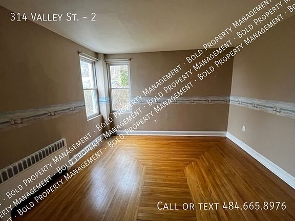 3rd image of 314 Valley St #2