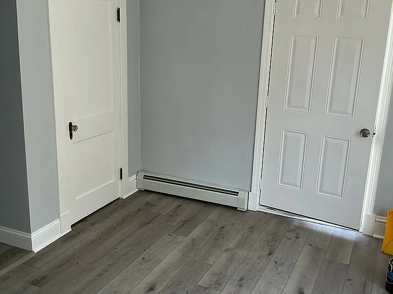 558 Riverside Dr — Photo 15