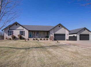 2100 W Evanston St, Wichita, KS 67204