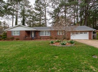 9 Fairway Dr, Portsmouth, VA 23701