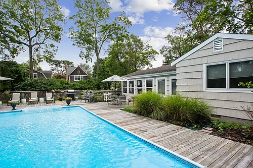 23 Walnut Ave Photo 1