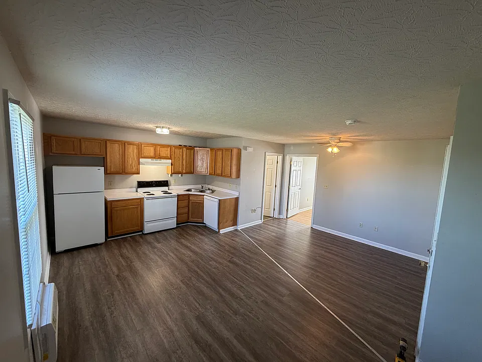 1634 Foxhaven Dr #3