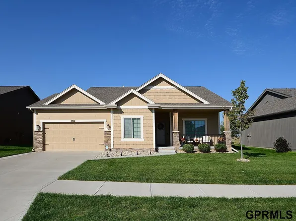 6514 S 213th St, Elkhorn, NE 68022
