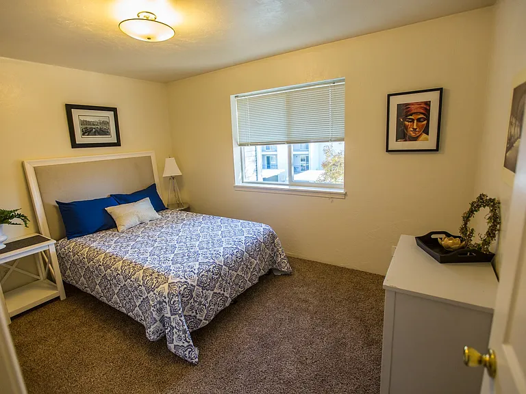 Mckenna Estates — Photo 9