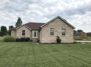 81 Riggs Ln, Tullahoma, TN 37388