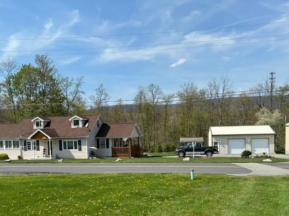 27 Talbert Rd, Bethel, PA 19507
