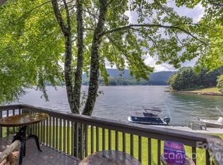 82 Innsbrook Dr, Lake Toxaway, NC 28747