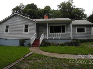 902 N Flint St, Lincolnton, NC 28092